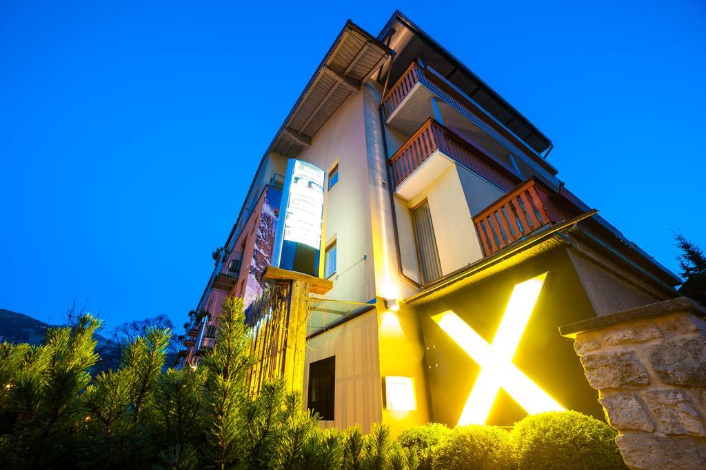 Living Max Hotel Целль-ам-Зе Экстерьер фото